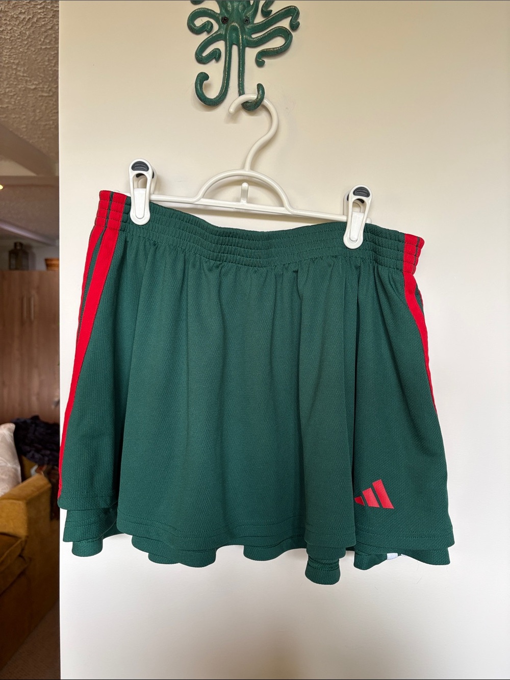Adidas Green & Red Tennis Skirt – Women’s Large